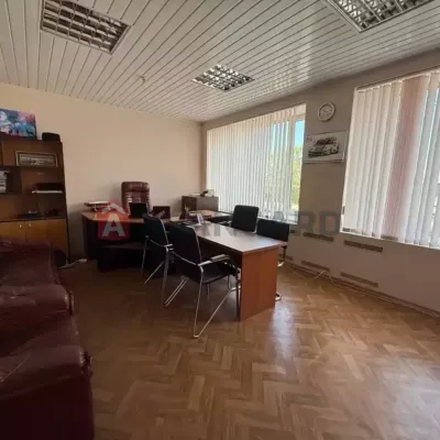 Зняти торгову площу - Дніпро, Курсантська вул.. Оренда нерухомості - Самарський, вторинний ринок і новобуд недорого, ціна до 29800грн, оголошення №1963089 фото 2