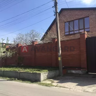 Купити будинок - Дніпро, Зарічна вул.. Продаж нерухомості - Соборний (Жовтневий), вторинний ринок і новобуд недорого, ціна до 130000$, оголошення №1989718 фото 1