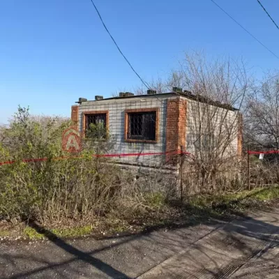 Купити будинок - Дніпропетровська обл., Набережна вул., Зоряне с.. Продаж нерухомості - Криворізький, вторинний ринок і новобуд недорого, ціна до 7500$, оголошення №1989449 фото 1