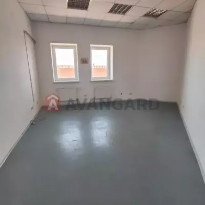 Зняти офіс - Дніпро, Майдан Озерний вул.. Оренда нерухомості - Центральний (Кіровський), вторинний ринок і новобуд недорого, ціна до 5500грн, оголошення №1999045 фото 1