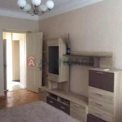 Купити квартиру - Дніпро, Володимира Мономаха вул.. Продаж нерухомості - Місто і передмістя, вторинний ринок і новобуд недорого, ціна до 70000$, оголошення №2031252 фото 1